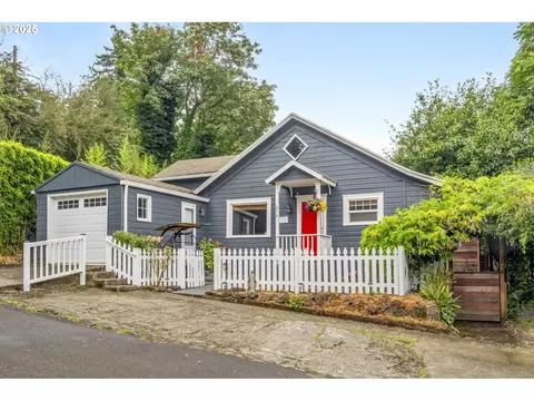 216 Jerome St, Oregon City, OR 97045