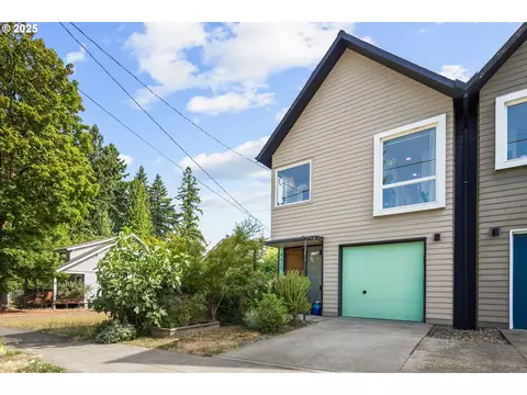 9615 N Pier Park Pl, Portland, OR 97203