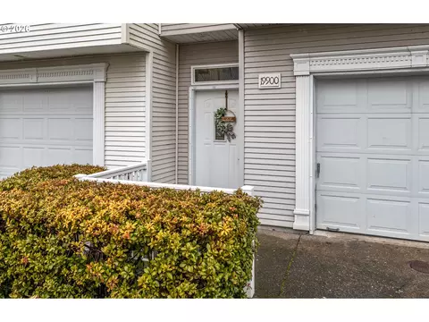 19900 SW Poplarwood Pl, Tualatin, OR 97062