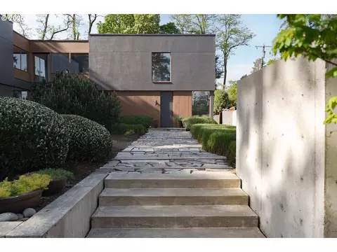 5970 SW Old Scholls Ferry Rd, Portland, OR 97225