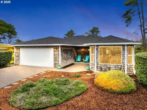275 Coronado Dr, Lincoln City, OR 97367