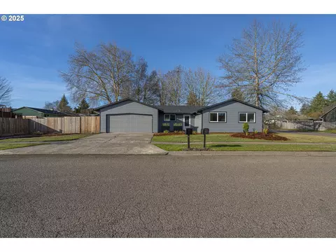 1805 N Springbrook Way, Newberg, OR 97132