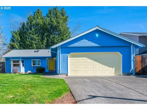 1958 NE Jamie Dr, Hillsboro, OR 97124