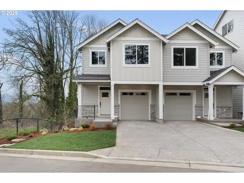 13924 SE Piper Cub Way, Milwaukie, OR 97267