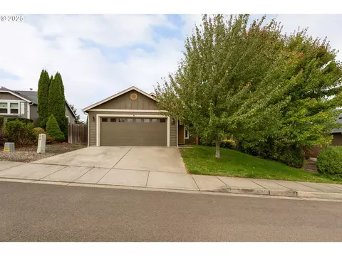 195 Rowan St, Roseburg, OR 97471