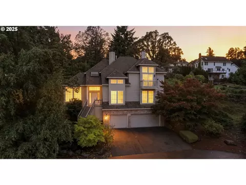 1808 Hall Ct, West Linn, OR 97068