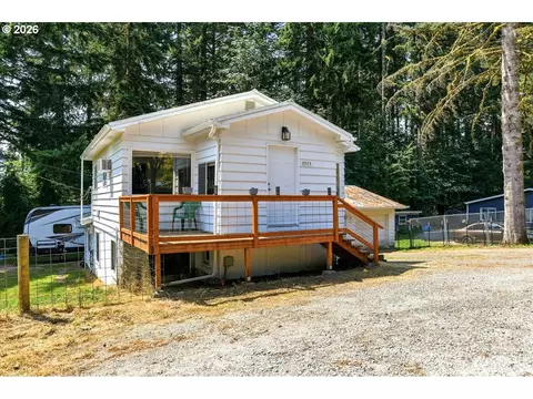 8525 Lewis River Rd, Ariel, WA 98603