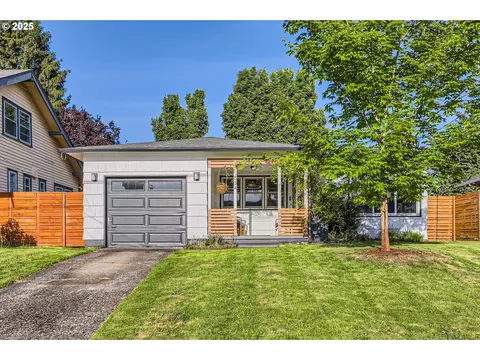 334 SE 84th Ave, Portland, OR 97216