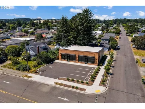 Maple, Florence, OR 97439 photo 5
