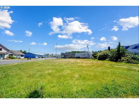 Maple, Florence, OR 97439 photo 9