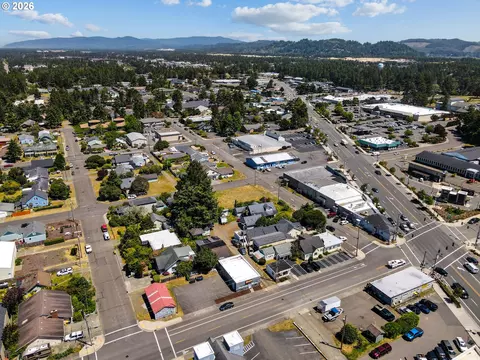 Maple, Florence, OR 97439 photo 19
