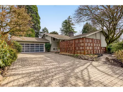 215 Phoenix Way, Vancouver, WA 98661