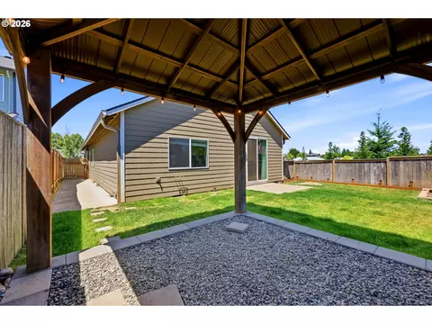 Exterior - 3104 SE Kingfisher Ave, Gresham, OR 97080 photo 7 of 10