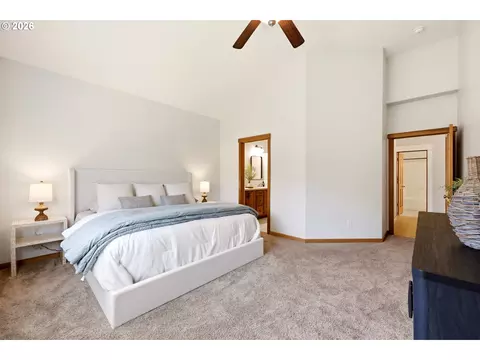Bedroom - 3104 SE Kingfisher Ave, Gresham, OR 97080 photo 2 of 7