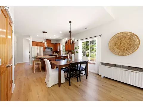 Dining - 3104 SE Kingfisher Ave, Gresham, OR 97080 photo 2 of 2