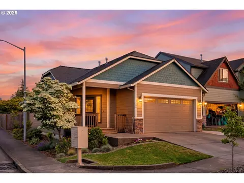 Exterior - 3104 SE Kingfisher Ave, Gresham, OR 97080 photo 2 of 10