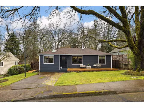2265 Garfield St, Eugene, OR 97405
