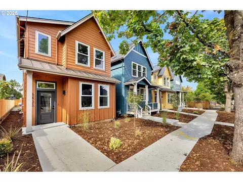 8405 N Gloucester Ave, Portland, OR 97203