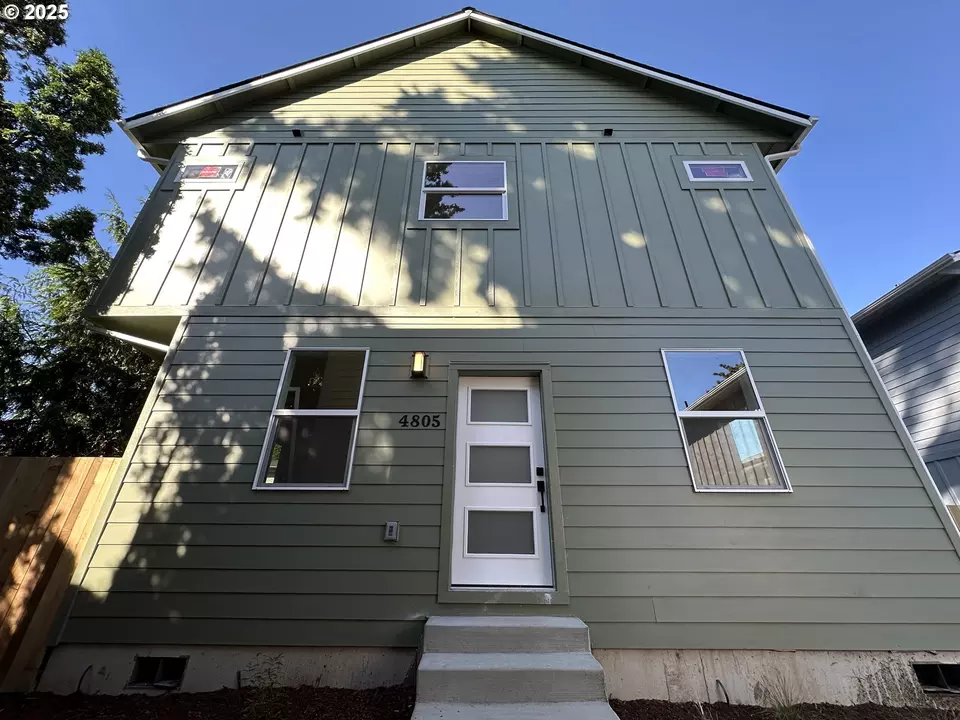  4805 SE Ina Ave, Milwaukie, OR 97267 photo 1