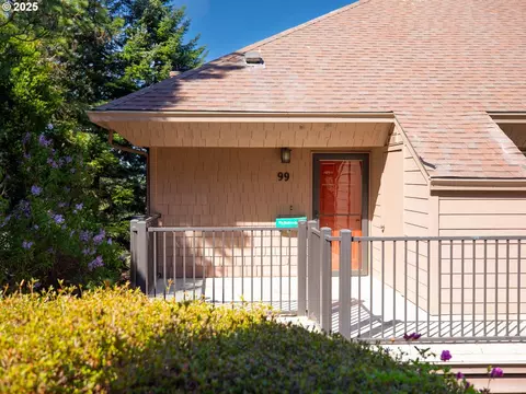 99 Rockridge Dr, Eugene, OR 97405