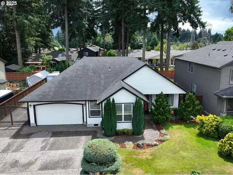 9911 NE 69th St, Vancouver, WA 98662