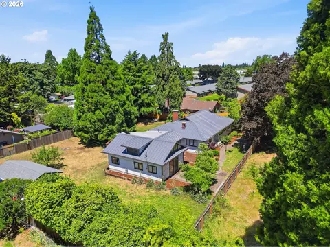 View/Area - 110 Corliss Ln, Eugene, OR 97404 photo 1 of 4