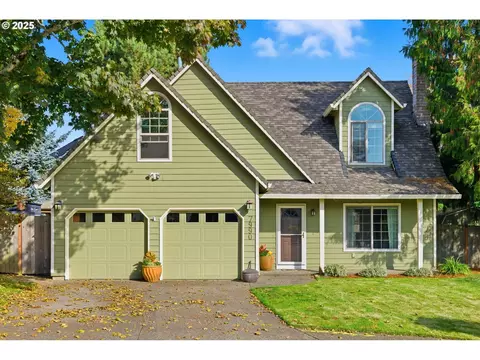 7990 SE Brentwood Ct, Milwaukie, OR 97267