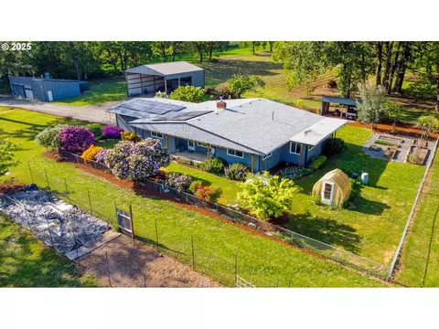 26139 Ferguson Rd, Junction City, OR 97448