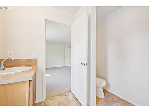 26977 Hammond Rd, Rainier, OR 97048 photo 13