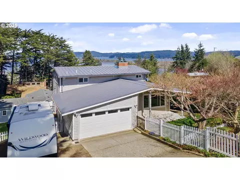 650 Fir Ave, Coos Bay, OR 97420