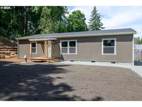 33652 Row River Rd, Cottage Grove, OR 97424