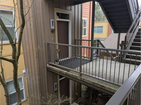 347 Rustic Pl #12, Eugene, OR 97401