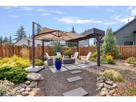 Exterior - 970 SE Darrow Rd, Estacada, OR 97023 photo 3 of 6