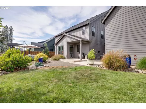 Exterior - 970 SE Darrow Rd, Estacada, OR 97023 photo 6 of 6