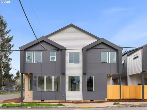 7185 SE Crystal Springs Blvd #12, Portland, OR 97206
