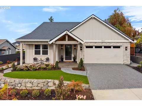 8937 NW Lovejoy St, Portland, OR 97229
