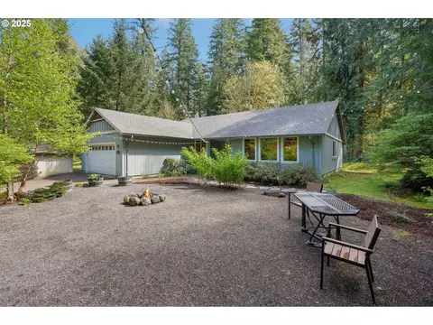 23400 E Margaret Ln, Brightwood, OR 97011