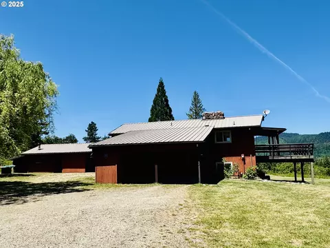 736 Ferguson Ln, Days Creek, OR 97429