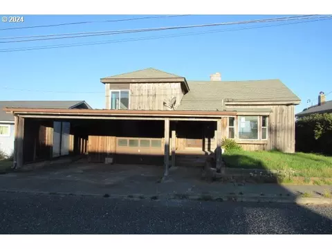 29820 Mary St, Gold Beach, OR 97444