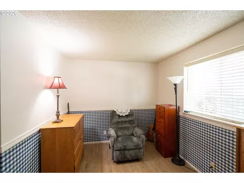 Bedroom - 5209 G St, Springfield, OR 97478 photo 3 of 3