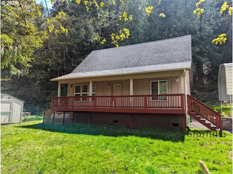 46736 Westfir Oakridge Rd, Westfir, OR 97492