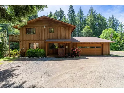 99104 Lone Pine Ln, Myrtle Point, OR 97458
