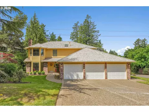 6401 SW Dolph Dr, Portland, OR 97219