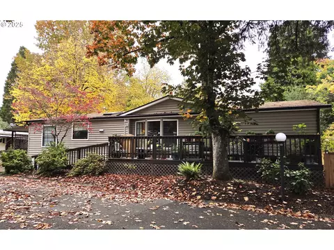 1475 Green Acres Rd #83, Eugene, OR 97408