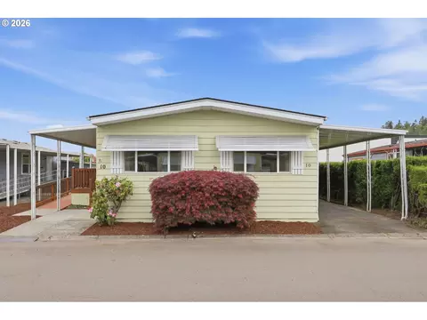 13640 SE Highway 212 #10, Clackamas, OR 97015