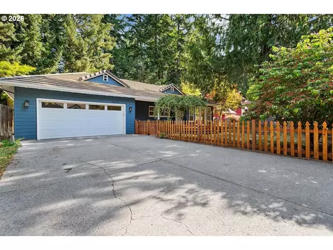 68315 E Twinberry Loop, Welches, OR 97067