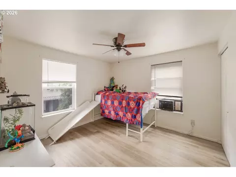 3214 Coraly Ave, Eugene, OR 97402 photo 9