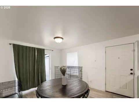 3214 Coraly Ave, Eugene, OR 97402 photo 4