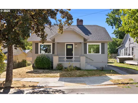 854 NE Madrona St, Portland, OR 97211
