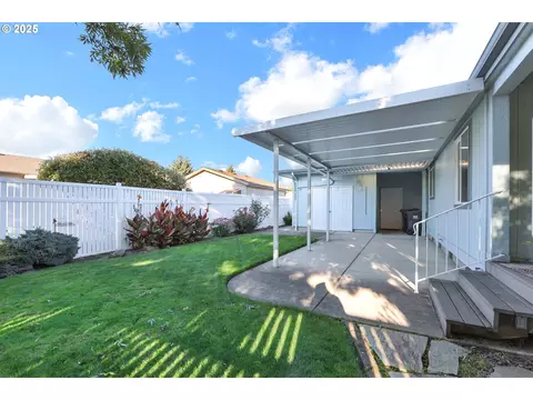 2488 Northampton, Eugene, OR 97404 photo 33